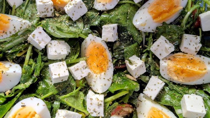 Gemischter Salat mit Feta